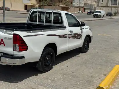 هايلوكس غمارة ديزل 2800 قير عادي 6 غيار 2023 المالك الأول 6