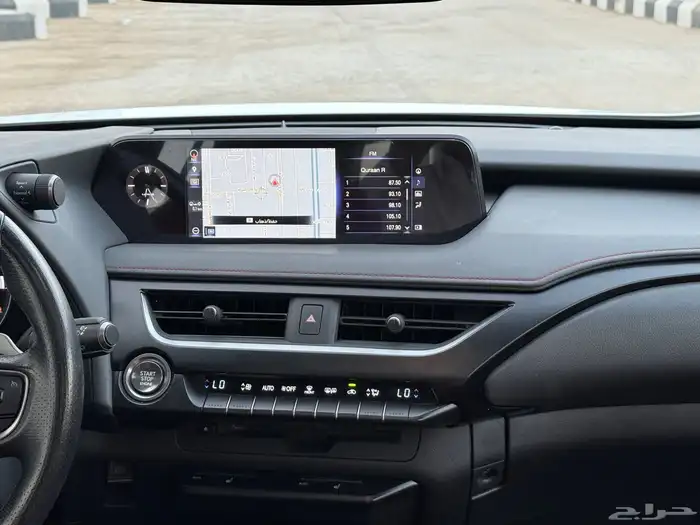 لكزس UX200 Fsport موديل 2021 33