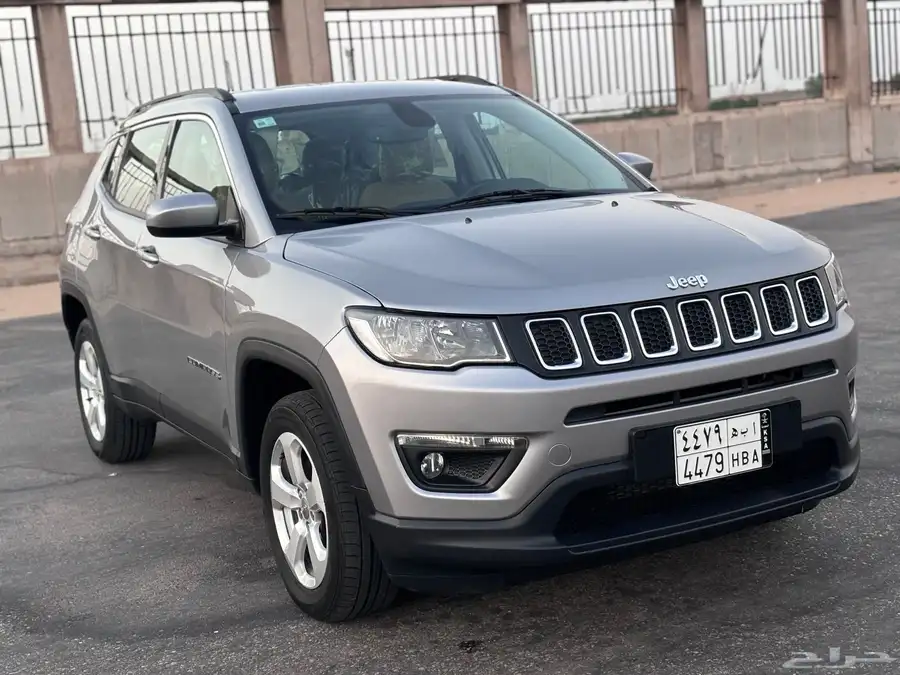 جيب jeep كومباس 2020 عداد 10 الف 12