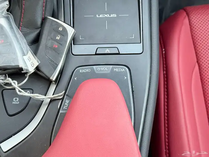 لكزس UX200 Fsport موديل 2021 35