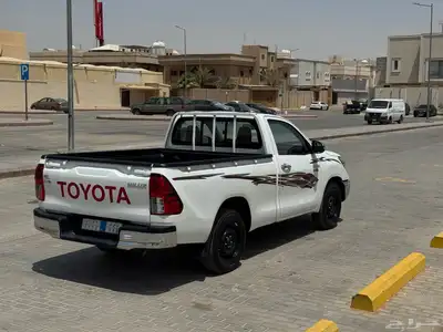 هايلوكس غمارة ديزل 2800 قير عادي 6 غيار 2023 المالك الأول 5
