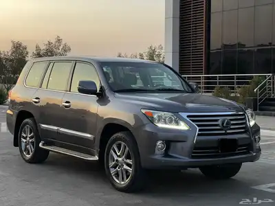 لكزس LX570 (2012) 2
