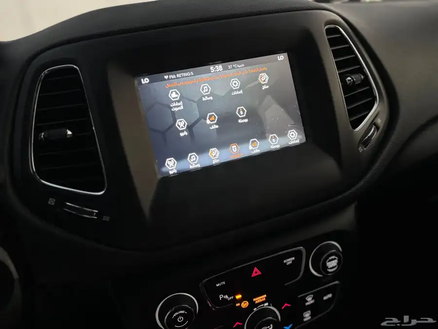 جيب jeep كومباس 2020 عداد 10 الف 39
