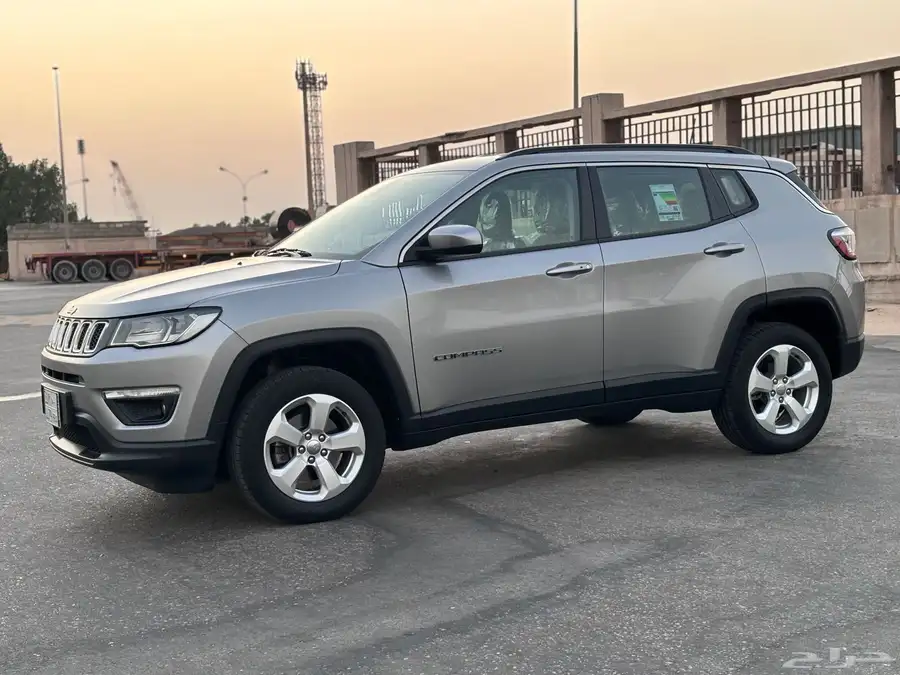 جيب jeep كومباس 2020 عداد 10 الف 49