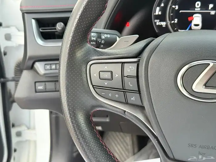 لكزس UX200 Fsport موديل 2021 25