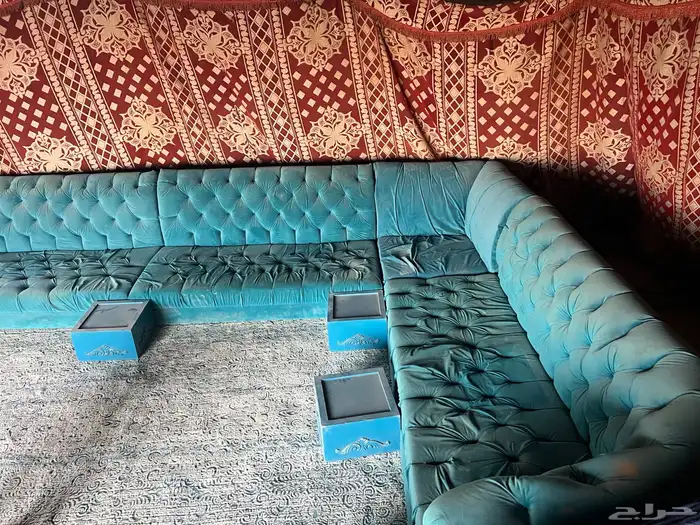بيت شعر للبيع بأثاثه 0