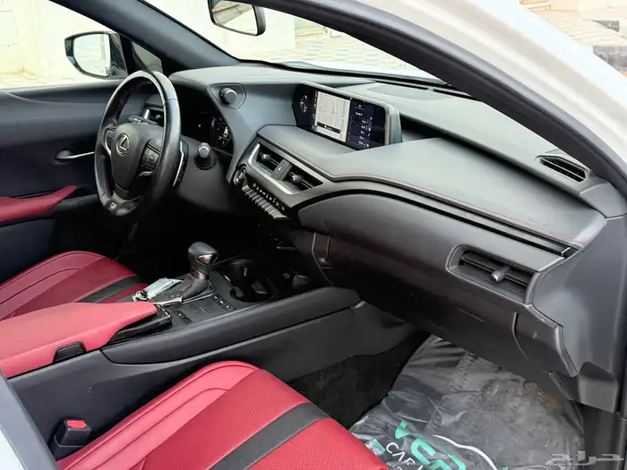 لكزس UX200 Fsport موديل 2021 27