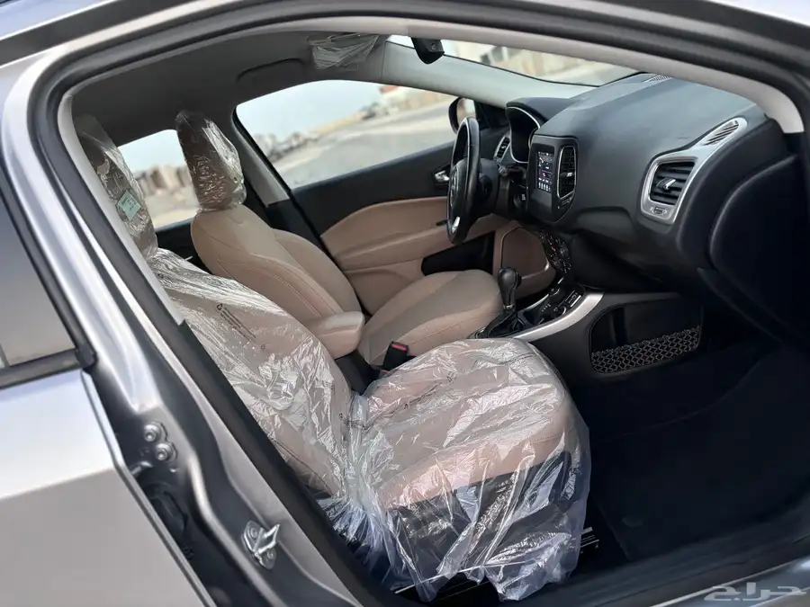 جيب jeep كومباس 2020 عداد 10 الف 18