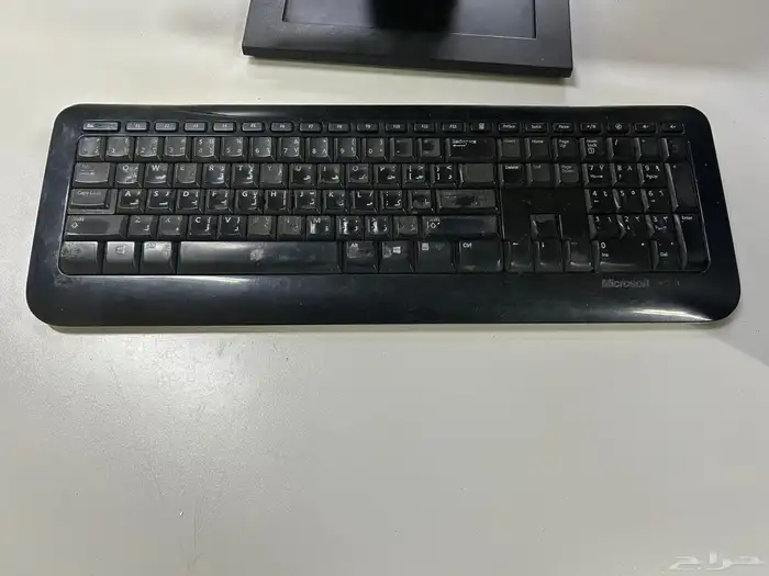 كمبيوتر مكتبي بحالة جيدة جميع وصلاته موجوده 5