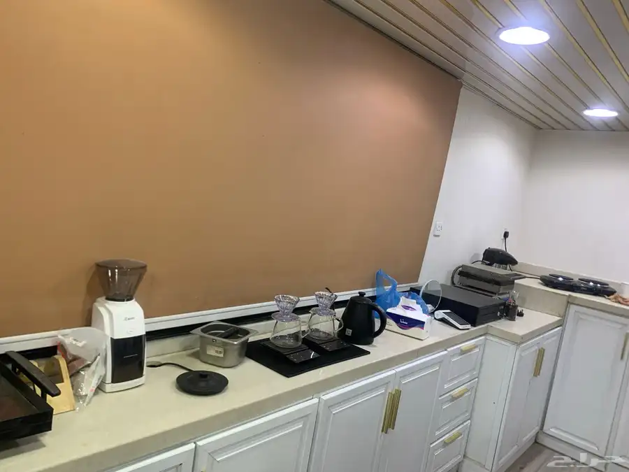 للبدل او للبيع كشك. كوفي. اغراض 2