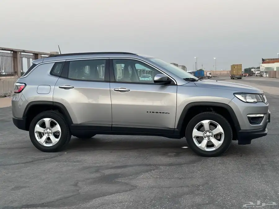 جيب jeep كومباس 2020 عداد 10 الف 8