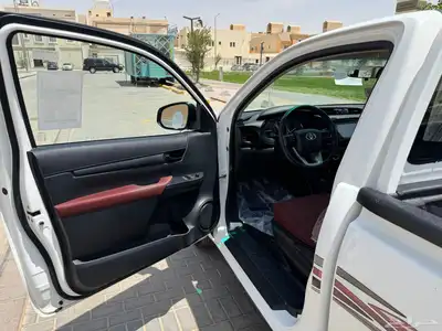 هايلوكس غمارة ديزل 2800 قير عادي 6 غيار 2023 المالك الأول 15