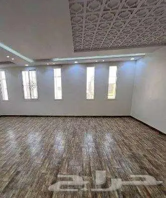 فيلا للبيع حي العزيزية الرياض عليها كود 18