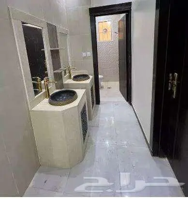فيلا للبيع حي العزيزية الرياض عليها كود 36