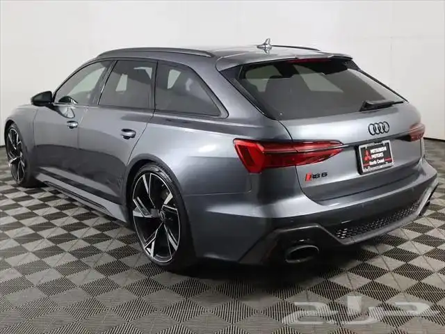 اودي ار اس 2021 Audi RS 6 Avant 3