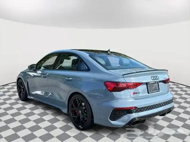 اودي ار اس 2023 Audi RS 3 TFSI quattro S tronic 2