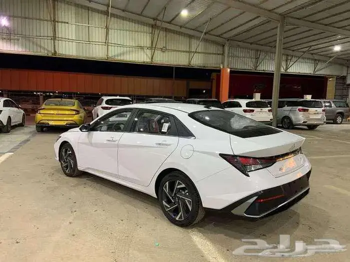 هونداي النترا 2025 بنزين كمفورت 1500Cc مستورد (اصفار)... 5