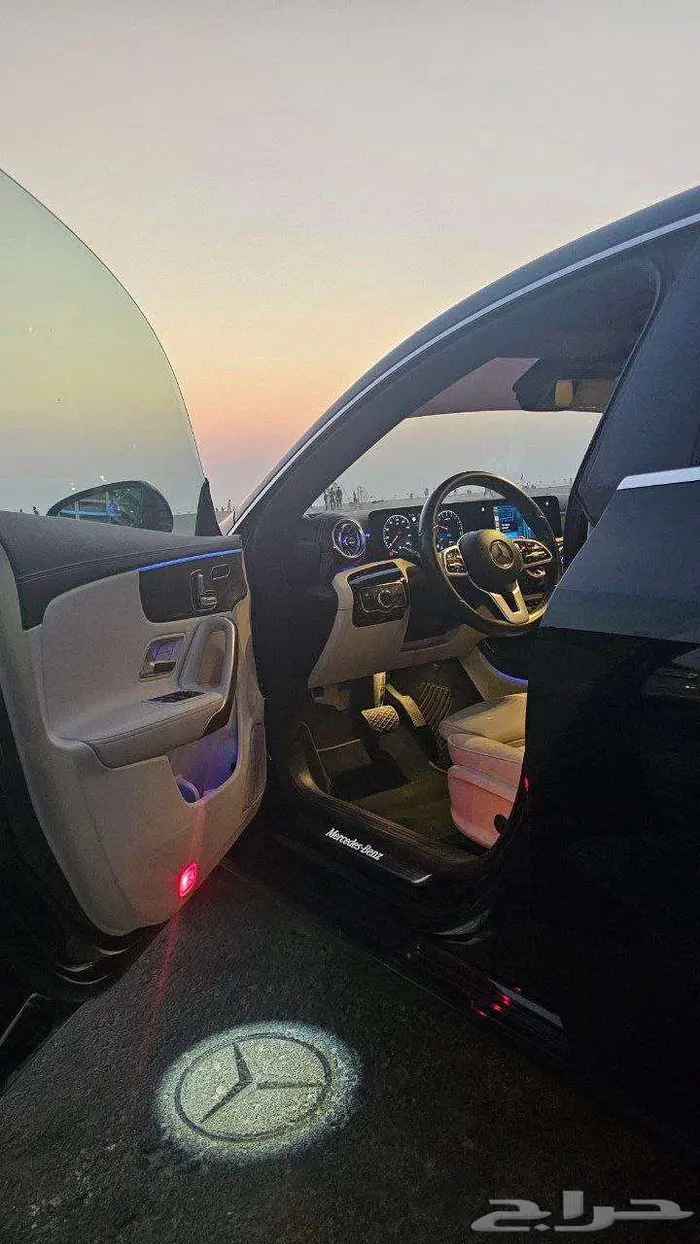 مرسيدس كهربائية وهجينة  صبغ وكالة لون أسود ملكي وارد ألمانيا 1