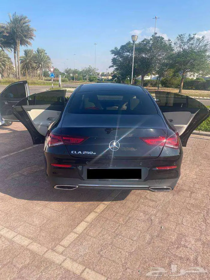 مرسيدس كهربائية وهجينة  صبغ وكالة لون أسود ملكي وارد ألمانيا 7