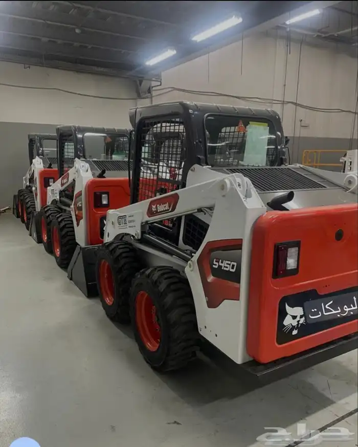 جي سي بي JCB باكهولودر Bobcat للايجار الشهري 1