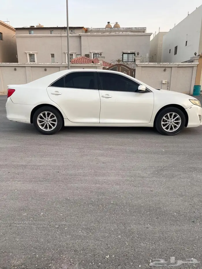 للبيع كامري 2014 9