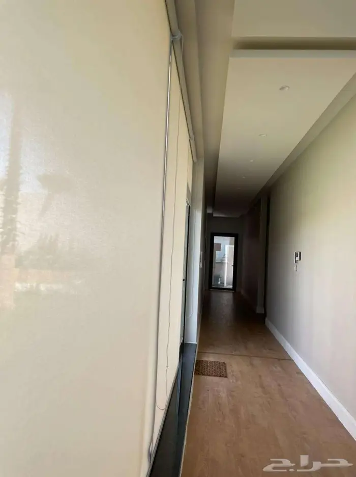 تفصيل ستاير رول للمعارض والمكاتب 25