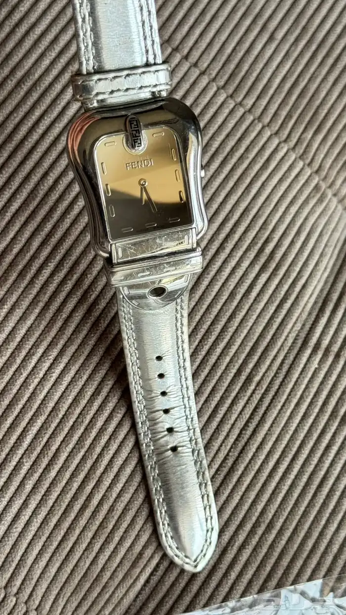 مناسبة اليوم الوطني خصم 195 ريال ساعه فندي اصليه نسائيه 0