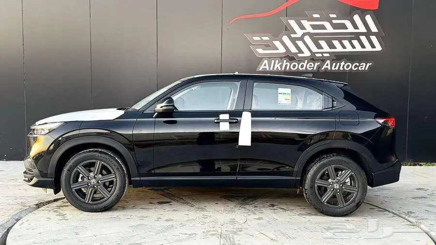 هوندا اتش ار في LX 2024 4
