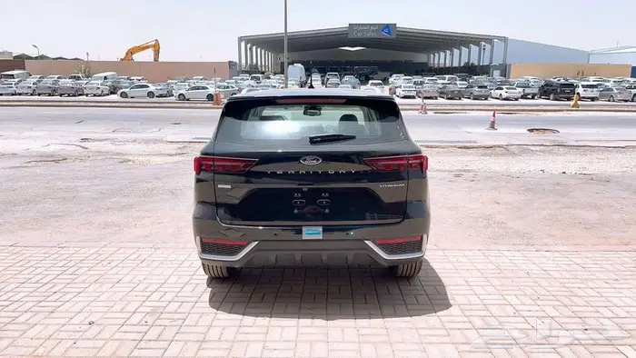 فورد تيريتوري تيتانيوم 2025 4