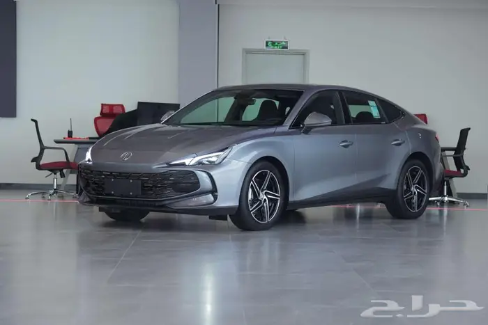 انطلق مع ام جي 7 ستاندر 2025 من صالح للسيارات 1