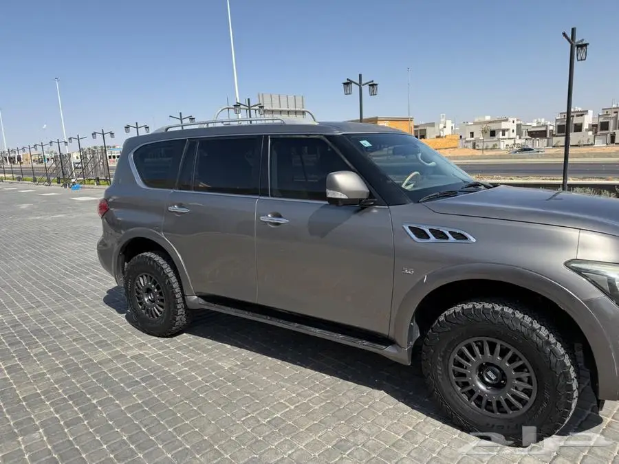 انفينتي 2015 QX80 3