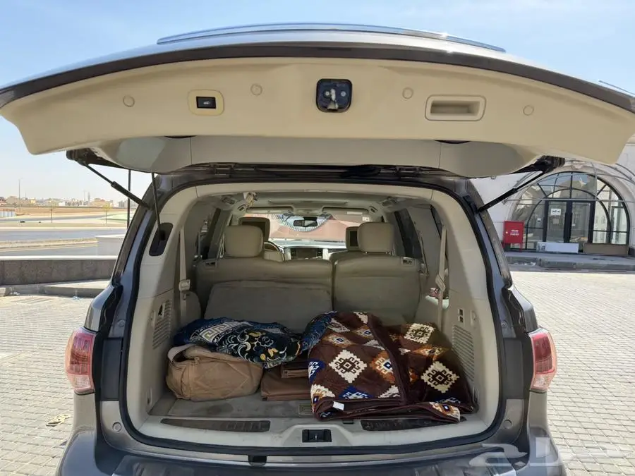 انفينتي 2015 QX80 5