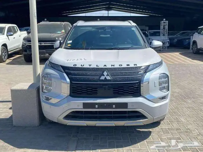 ميتسوبيشي اوتلاندر فل كامل ونص 2025 سعودي نقد وتقسيط 3