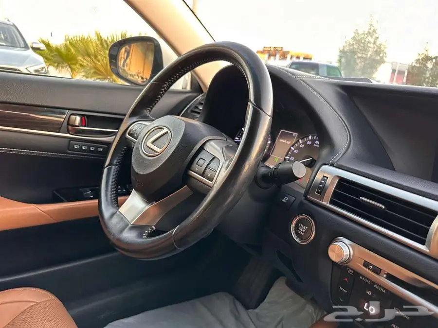 لكزس GS350 2018 25