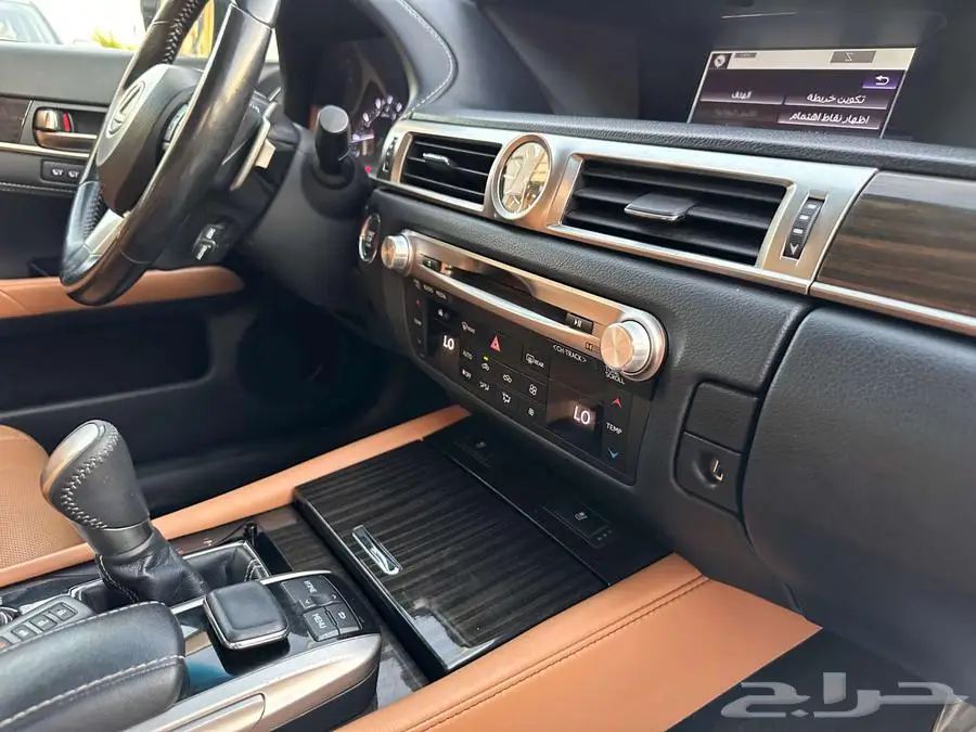 لكزس GS350 2018 24