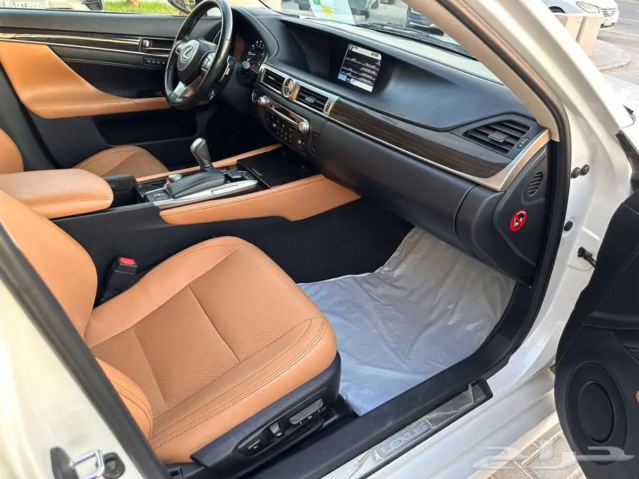 لكزس GS350 2018 11