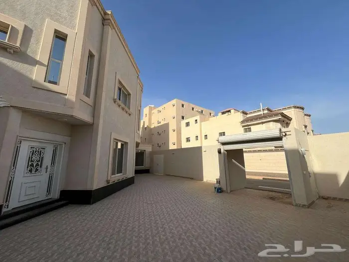 فيلا للبيع 18