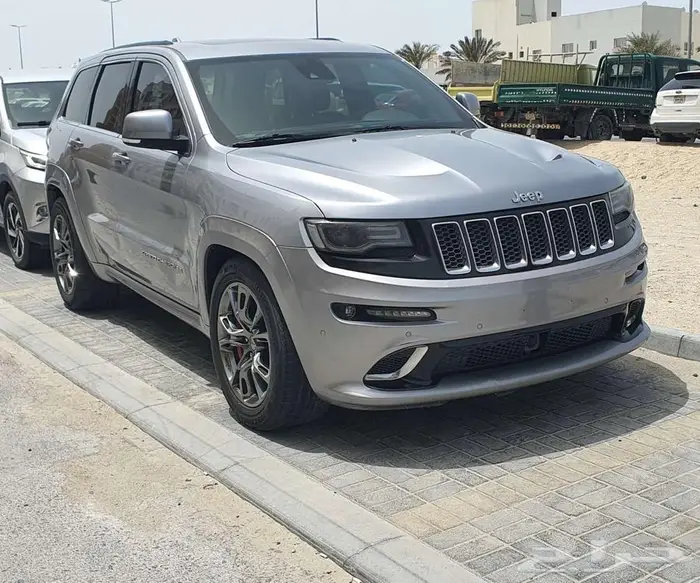 جيب SRT8 2015 تشليح قطع غيار بالكامل 0