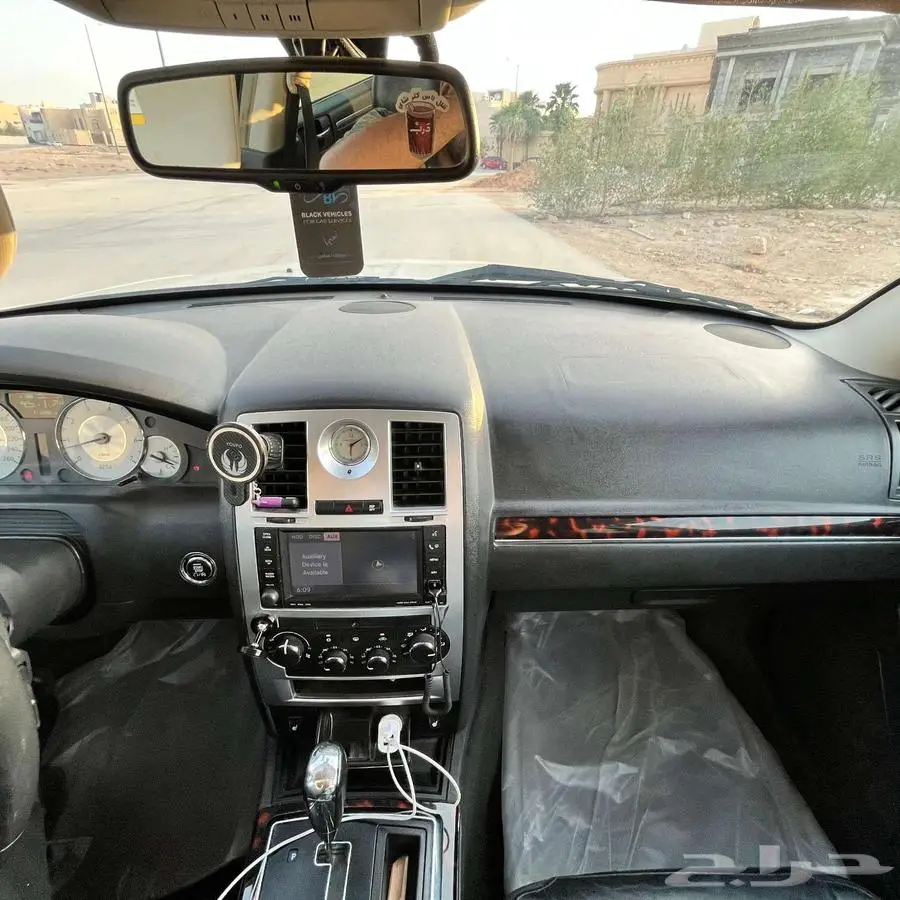 كرايزلر 300C HEMI 2010   محرك 5.7L V8 13