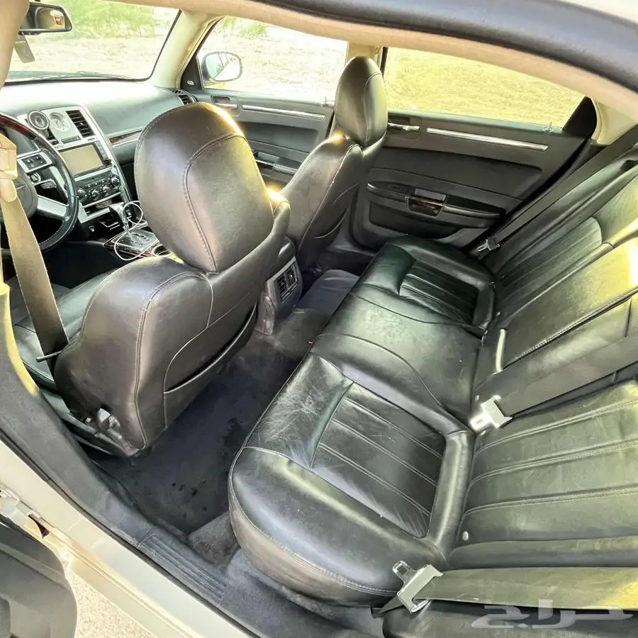 كرايزلر 300C HEMI 2010   محرك 5.7L V8 16