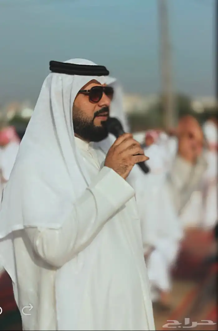 مصور فوتوغرافي ب 400 0