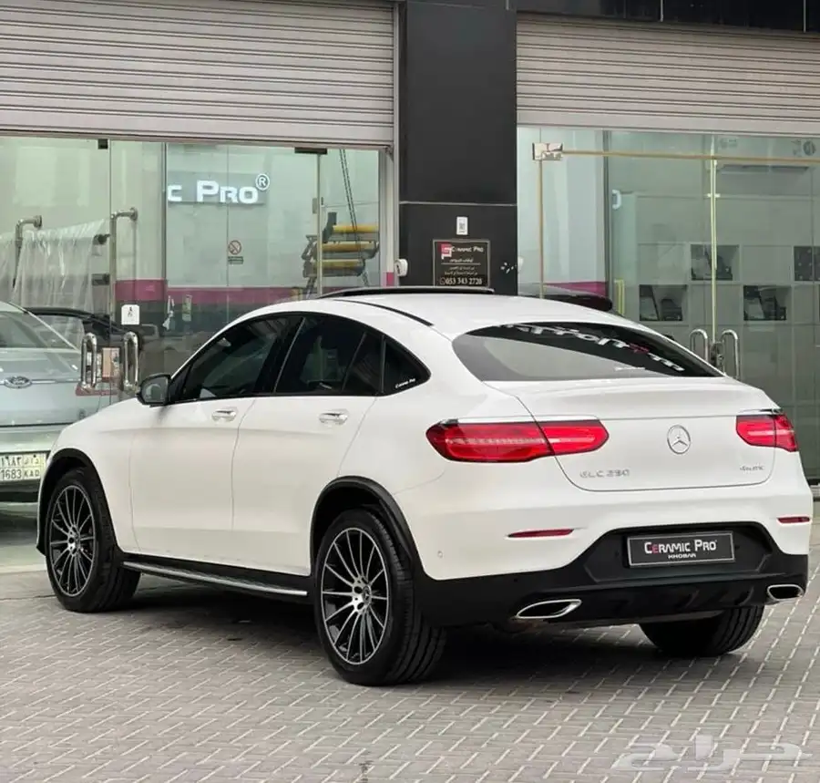 للبيع مرسيدس GLC250 3