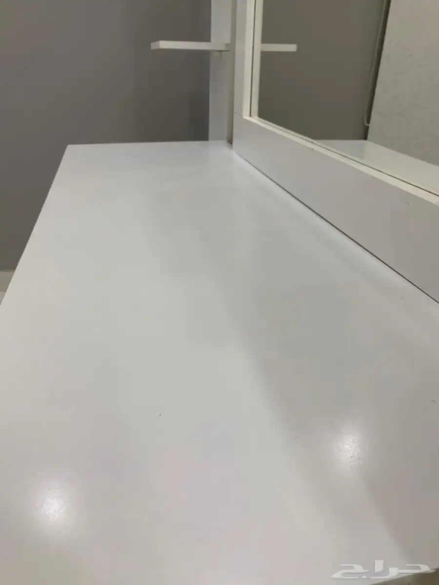 تسريحة للبيع 3