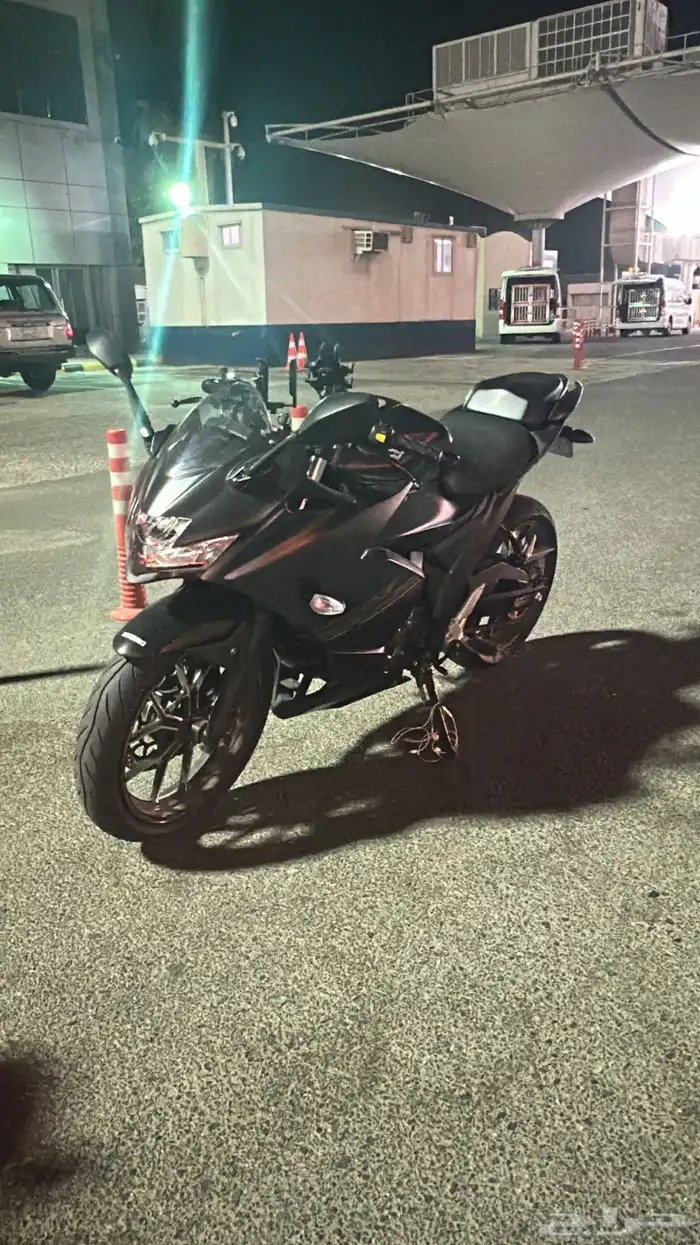 دباب سوزوكي 250 GIXXER SF 1