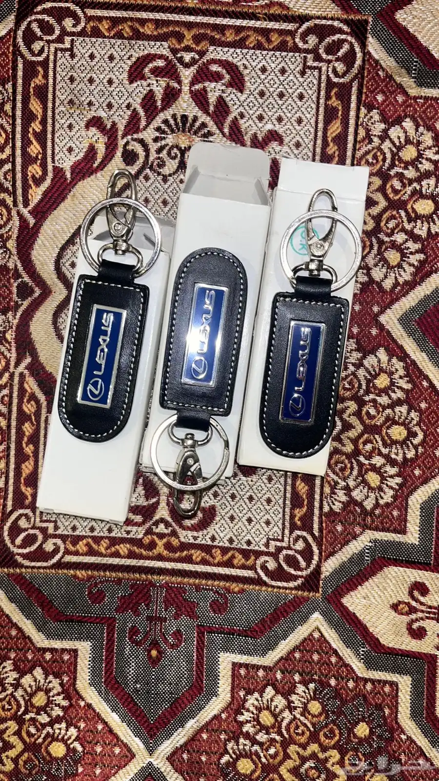 ميدالية لكزس اصليه 2