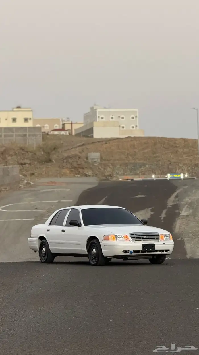 كراون فكتوريا بوليسي P71 (مخزن) 0