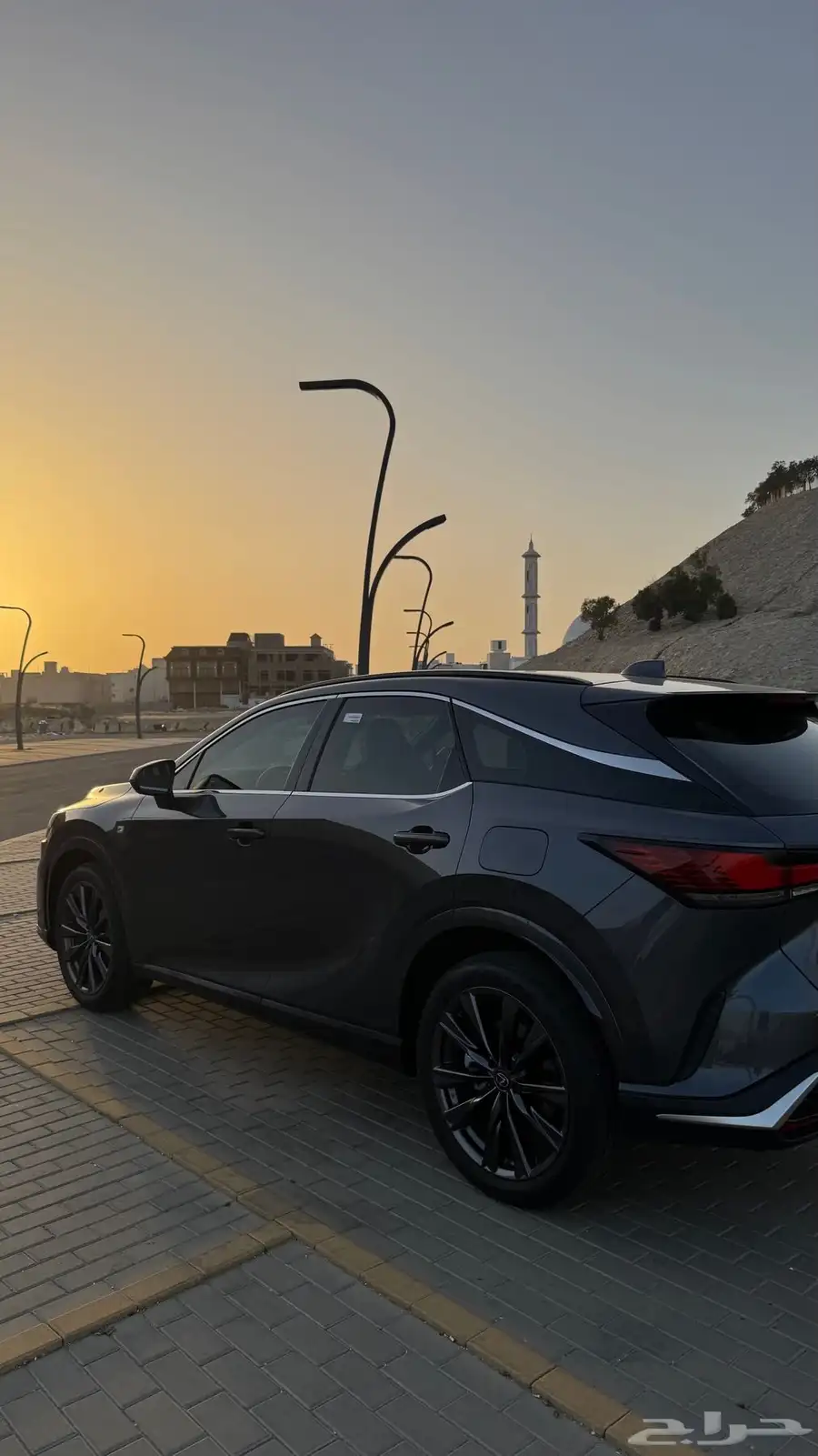 لكزس RX 350 F_SPORT بنزين موديل 2024 8