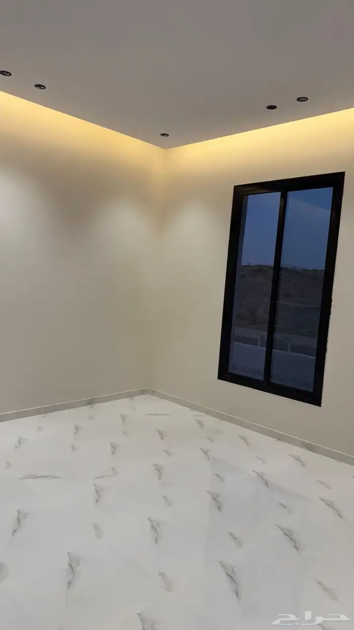 للبيع فلل منفصلة في حي الواصلية 8