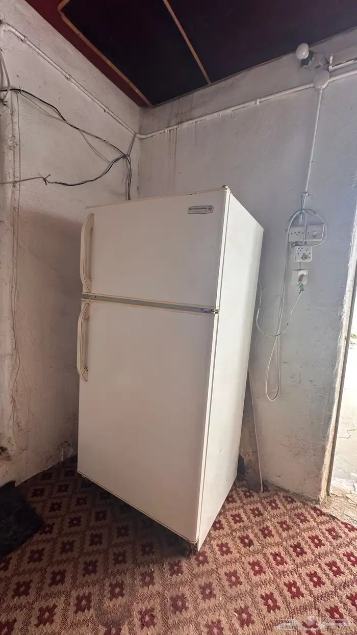 ثلاجة بحالة ممتازه 0