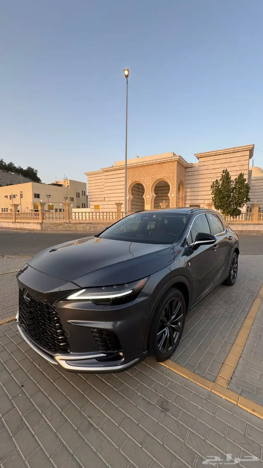 لكزس RX 350 F_SPORT بنزين موديل 2024 3